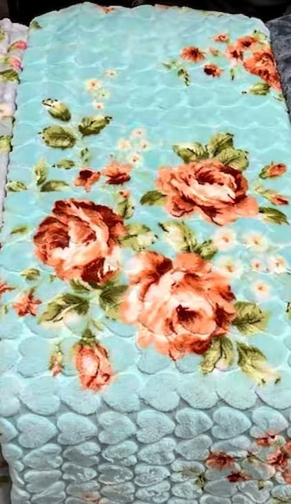 تصویر 3 از عرضه پتو تیسا گلدار در ابعاد مختلف